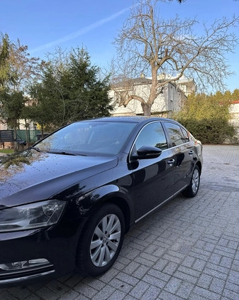 Volkswagen Passat cena 36300 przebieg: 201600, rok produkcji 2012 z Warszawa małe 92